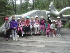 Przedszkolaki w Parku Rozrywki „DINOZATORLAND”.