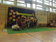 „Dwójka wita lato”