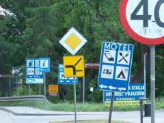 Porządkowanie znaków drogowych