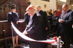 Kardynał Dziwisz w wielickiej Krypcie Morsztynów