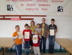 Sukcesy juniorów MKS MOS Wieliczka w turnieju szachowym w Dobczycach